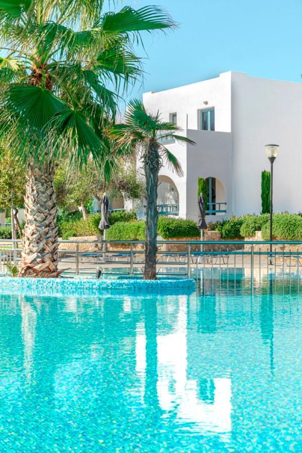 Skiros Palace Hotel Exterior photo