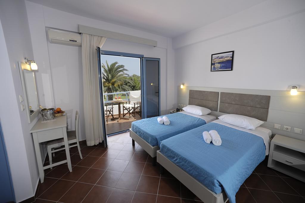 Skiros Palace Hotel Room photo